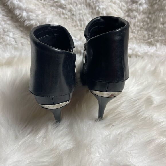 Michael Kors Kendra leather black ankle heels boots peep toe side zipper SZ8M - Picture 5 of 12